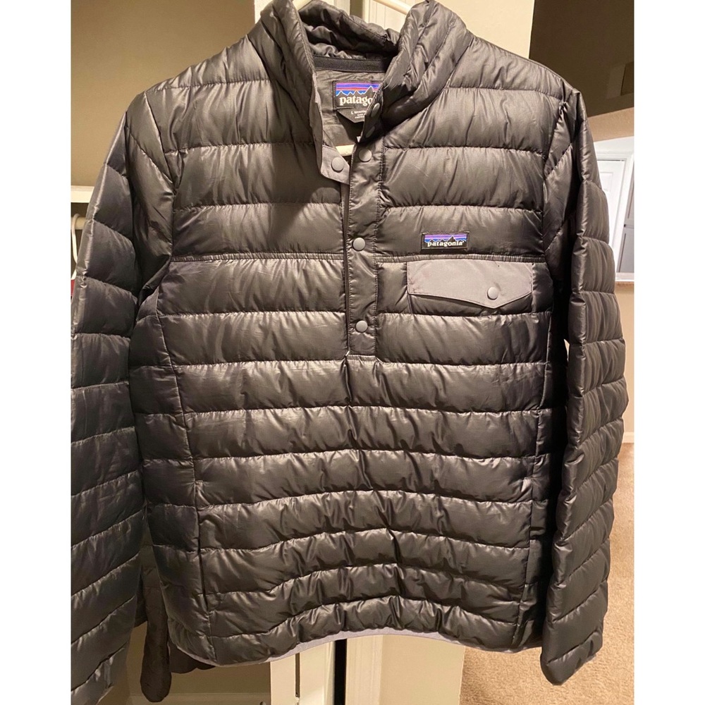 Patagonia Down Jacket (Women L)